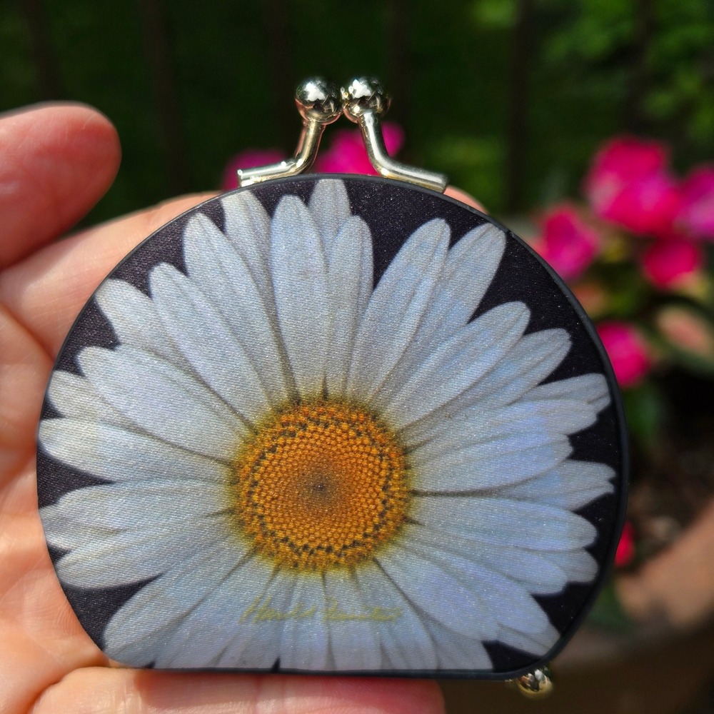 Harold Feinstein Compact Mirror 3" Daisy Floral Kiss Lock Double Sided Black